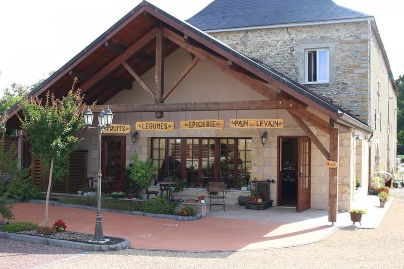 Château - 1 800 m² - 37 pièces