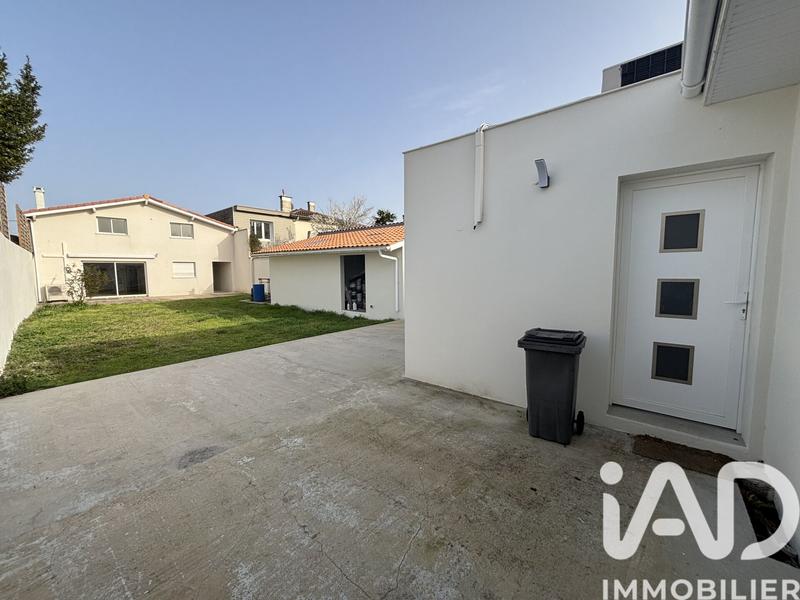 Maison de ville - 210 m² - 8 pièces