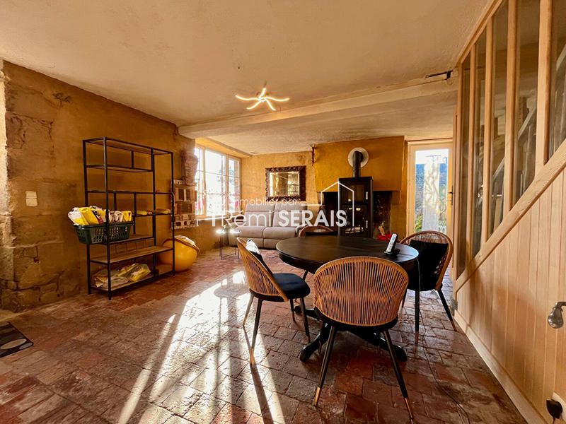 Maison - 137 m² - 6 pièces