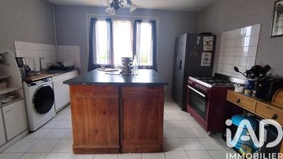 Maison - 90 m² - 3 pièces