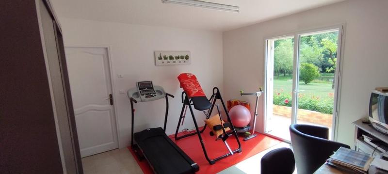 Propriété - 240 m² - 6 pièces