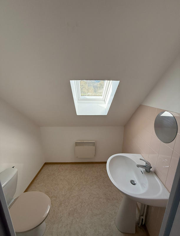 Maison - 175 m² - 9 pièces