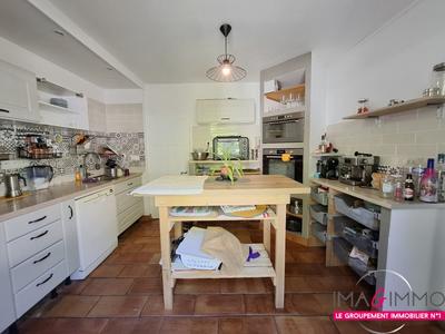 Maison - 164 m² - 6 pièces