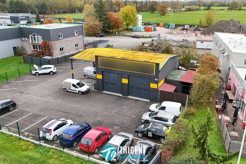 Local d'activités - 178 m²