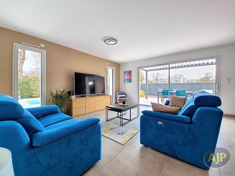 Maison - 142 m² - 6 pièces