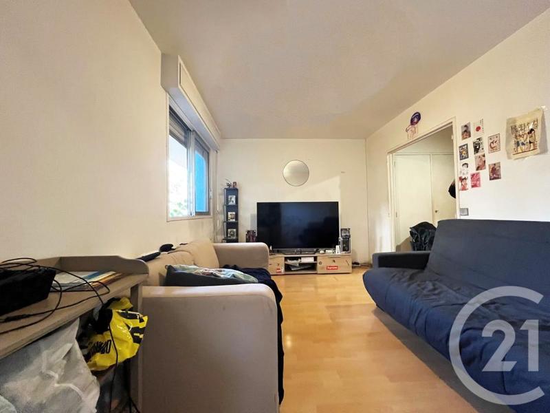 Studio - 25 m² - 1 pièce