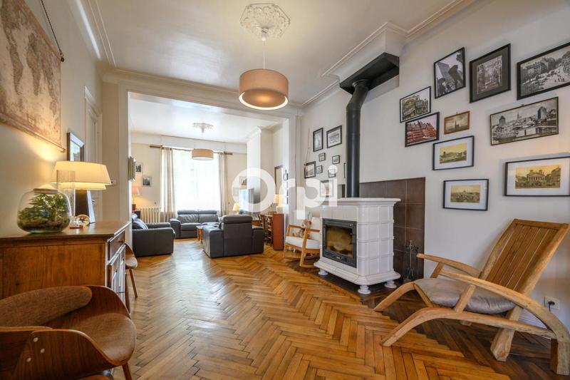 Maison de ville - 218 m² - 8 pièces