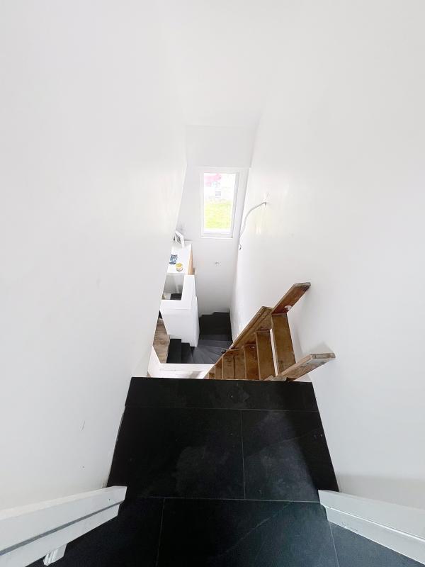 Maison - 145 m² - 5 pièces