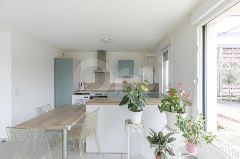 Appartement - 80 m² - 3 pièces