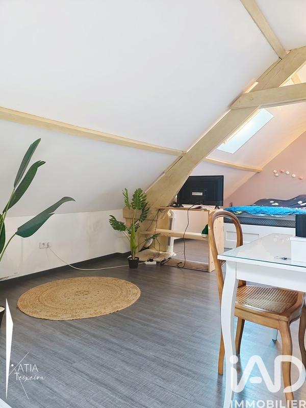 Maison - 214 m² - 10 pièces