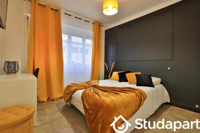 Chambre - 11 m² - 1 pièce