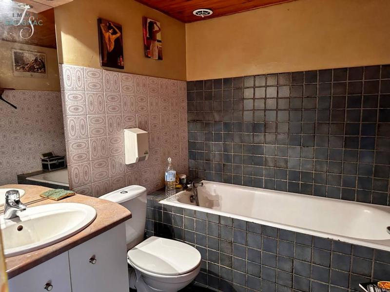 Local commercial - 234 m²