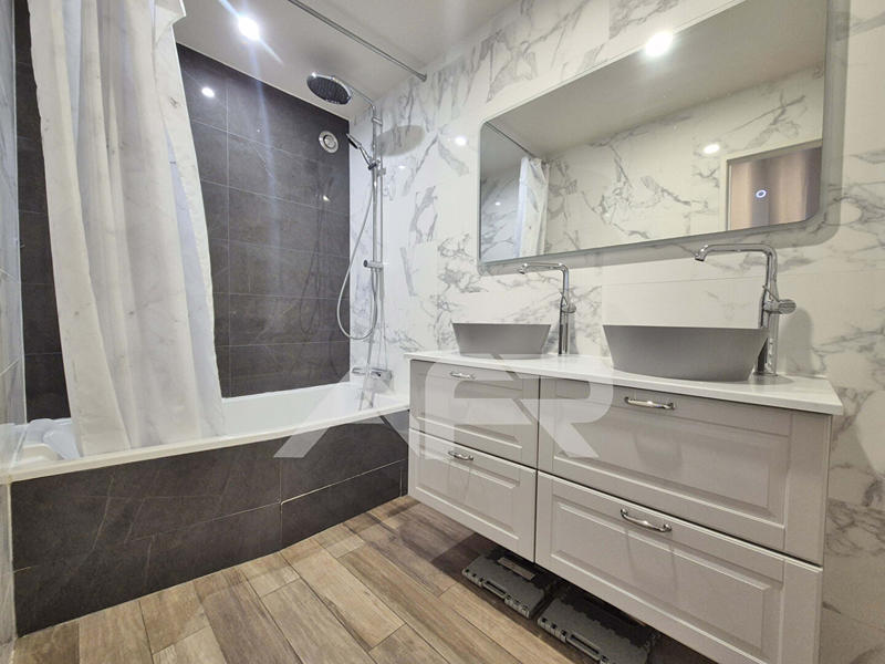 Appartement - 109 m² - 5 pièces