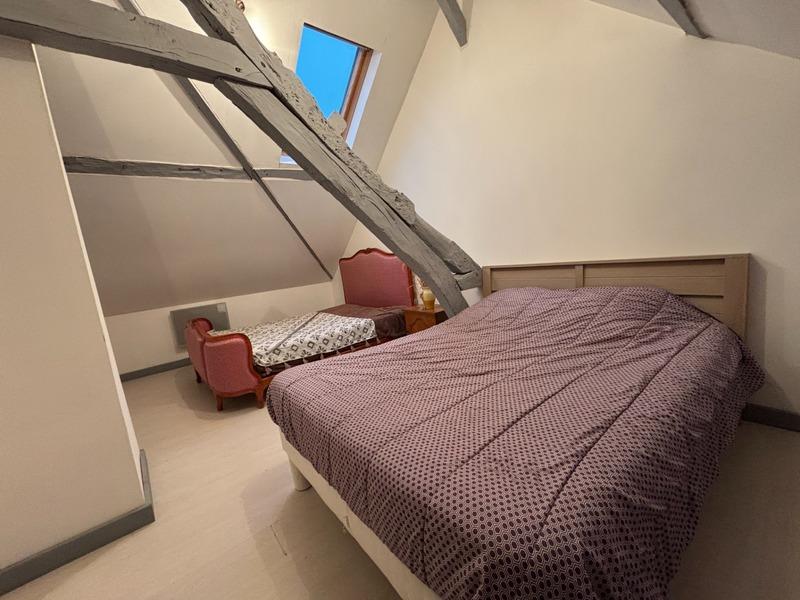 Maison - 260 m² - 20 pièces