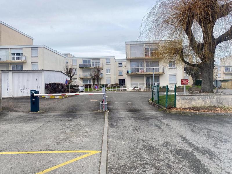 Parking / Garage - 10 m²