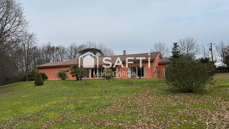 Maison - 245 m² - 7 pièces