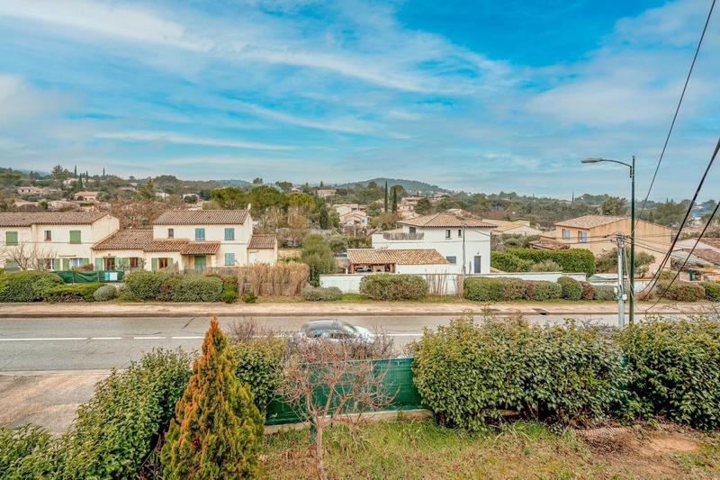 Appartement - 87 m² - 5 pièces