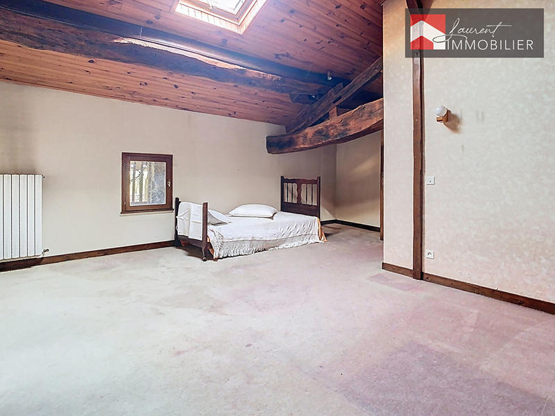 Maison - 234 m² - 7 pièces