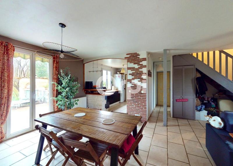 Maison - 102 m² - 6 pièces