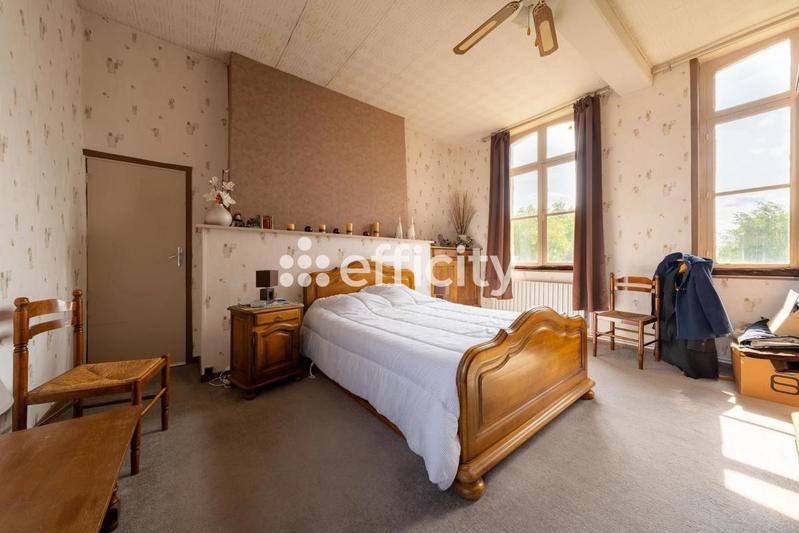 Maison - 177 m² - 12 pièces