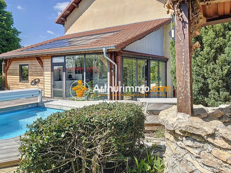 Maison - 199 m² - 6 pièces