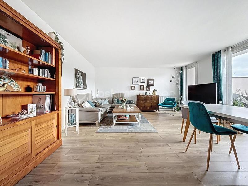 Appartement - 102 m² - 5 pièces