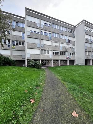 Appartement - 75 m² - 5 pièces