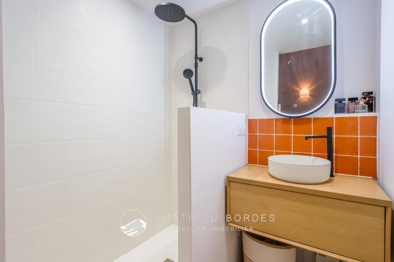 Loft - 132 m² - 5 pièces