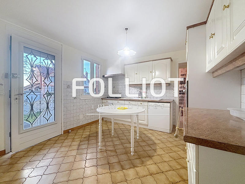 Maison - 92 m² - 4 pièces