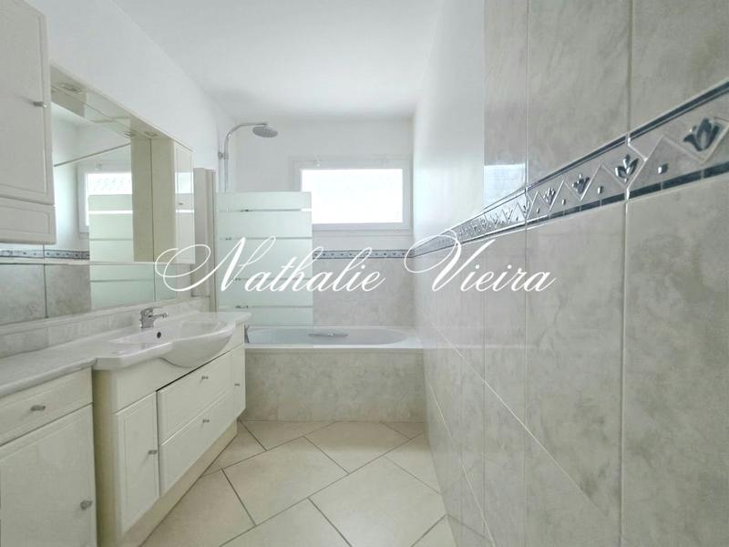 Appartement - 103 m² - 4 pièces