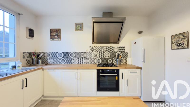 Maison - 235 m² - 7 pièces