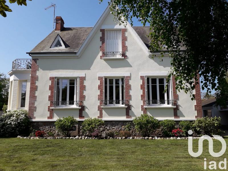 Maison - 203 m² - 6 pièces