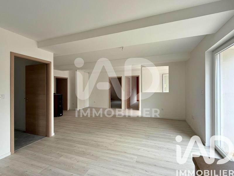 Immeuble - 210 m² - 3 pièces