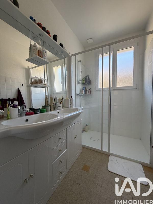 Maison - 100 m² - 9 pièces