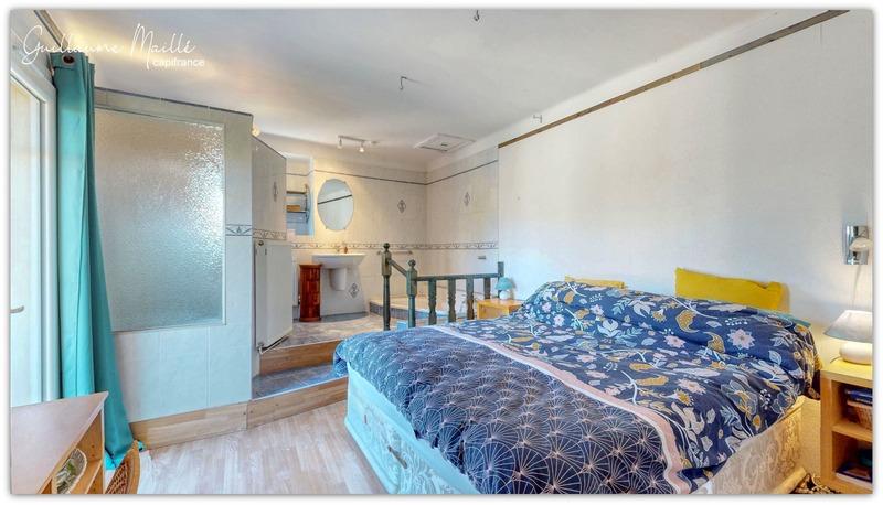 Maison de village - 171 m² - 7 pièces