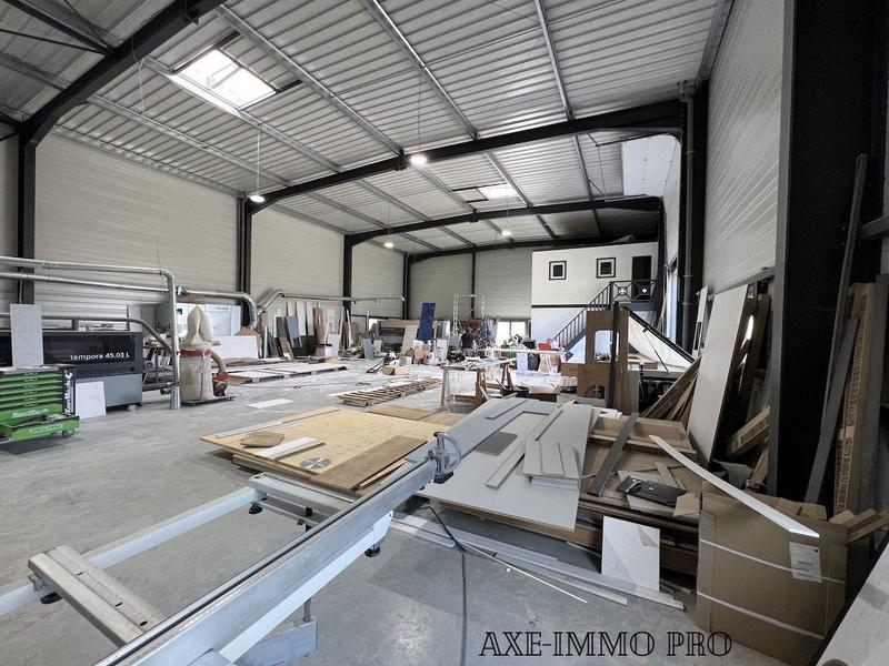 Local d'activités - 390 m² - 5 pièces