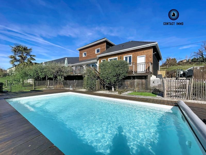 Maison - 183 m² - 6 pièces