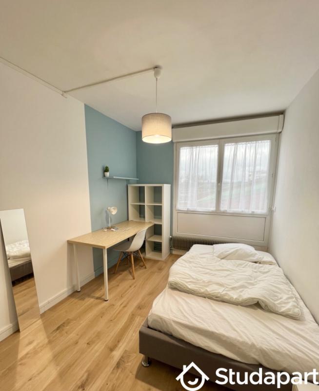 Chambre - 10 m² - 1 pièce