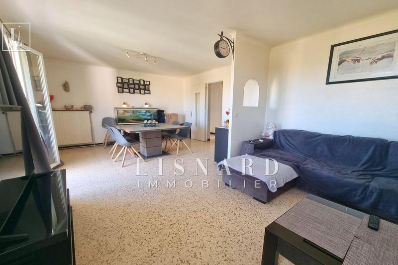 Appartement - 67 m² - 4 pièces