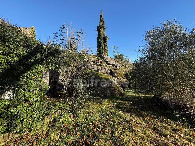 Terrain constructible - 768 m²