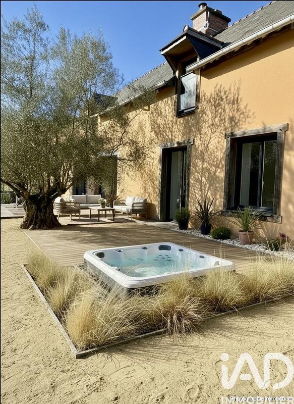 Maison - 206 m² - 8 pièces