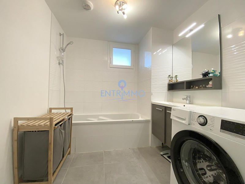 Appartement - 84 m² - 4 pièces