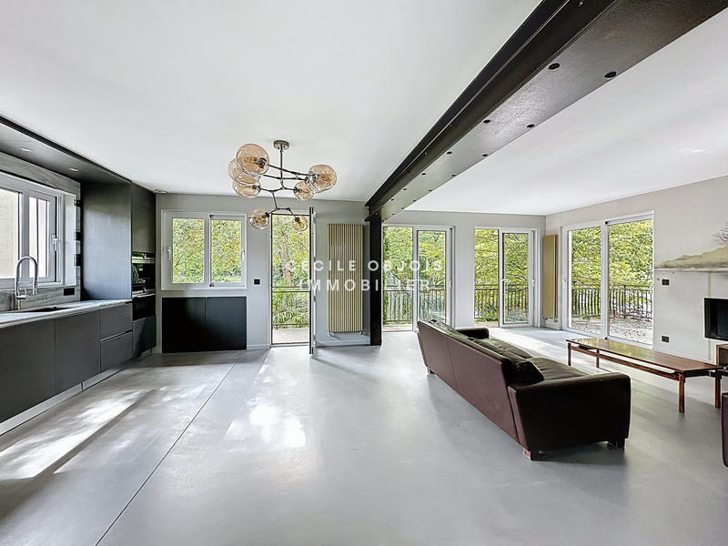 Maison - 122 m² - 6 pièces