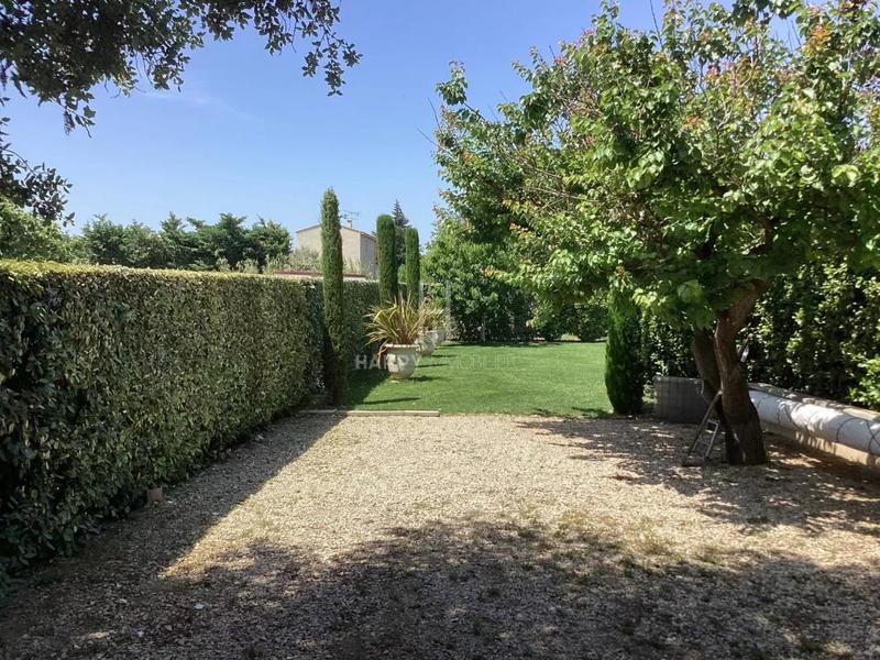 Maison - 205 m² - 7 pièces