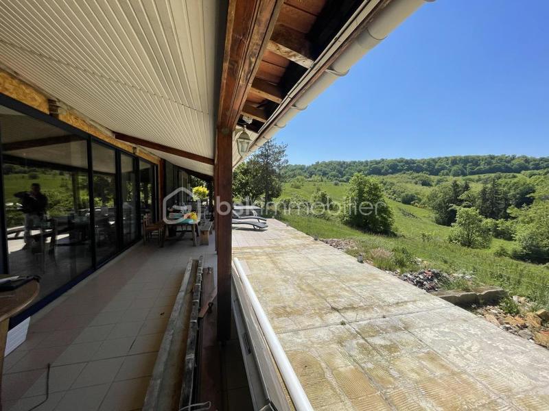 Propriété - 700 m² - 26 pièces