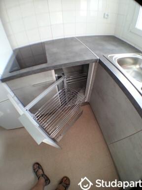 Chambre - 9 m² - 1 pièce