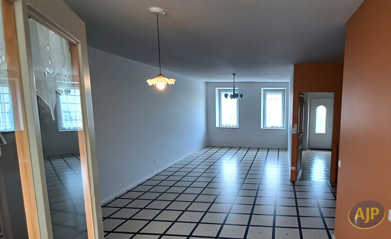 Maison - 160 m² - 6 pièces