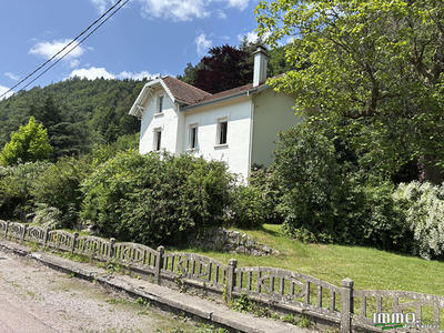 Maison - 142 m² - 7 pièces