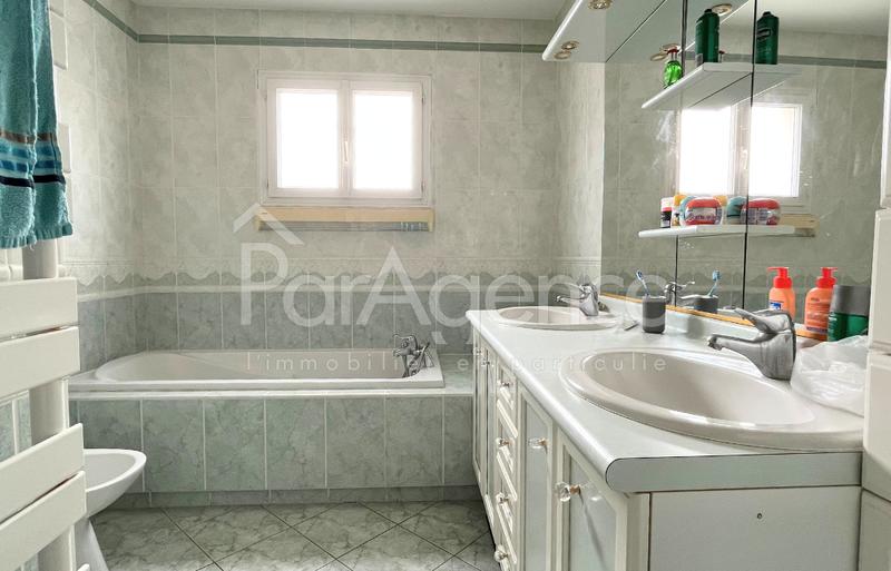 Maison - 162 m² - 5 pièces