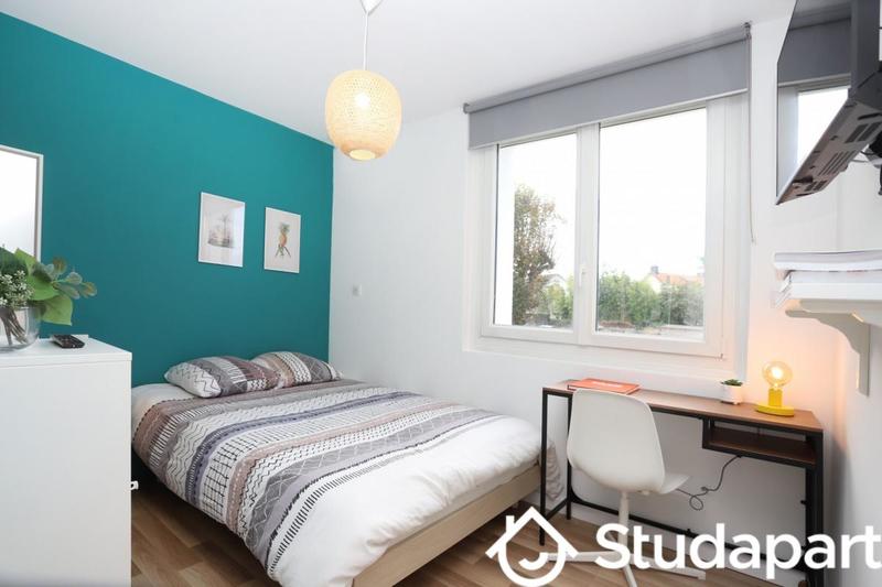 Chambre - 10 m² - 1 pièce